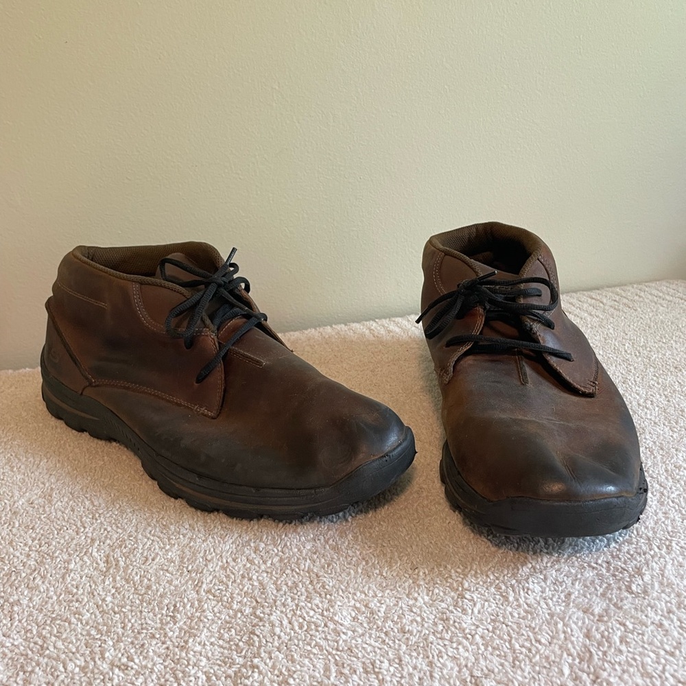 Sketchers Relaxed Fit Memory Foam Mens Size 14 Brown Chukka Boot